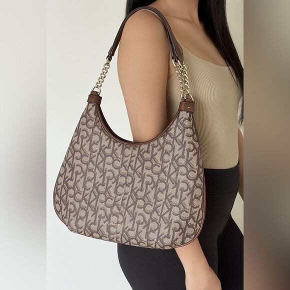 👜 Calvin Klein Monogram Chain Strap Hobo Bag - Picture 1 of 12